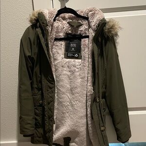 Hollister Olive Puffer Jacket with Faux Fur Lining